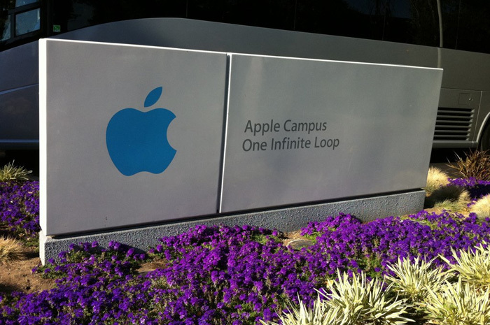Штаб-квартира Apple в Купертино. Фото: Luis Villa del Campo via Flickr