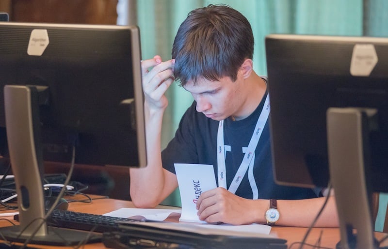 Геннадий Короткевич в финальном раунде Алгоритма-2013