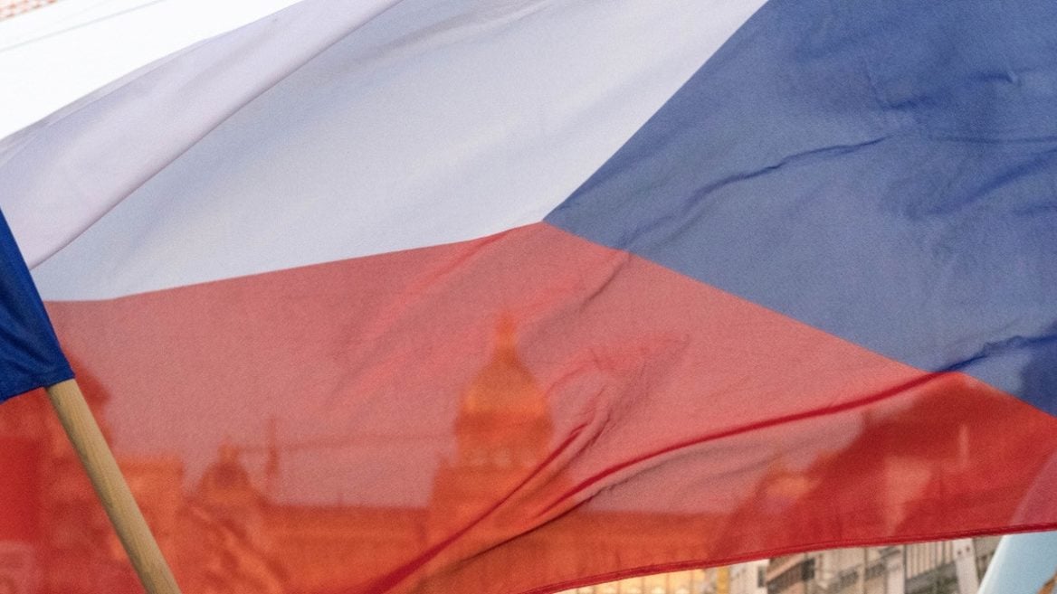 «Россияне здесь нежелательны»: страны Европы начали останавливать выдачу виз россиянам