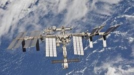 Космонавты на МКС прятались из-за обломков от российских испытаний. Россия: мы всё сделали «виртуозно»
