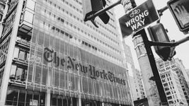 New York Times судится с OpenAI и Microsoft на миллиарды долларов за нарушение авторского права