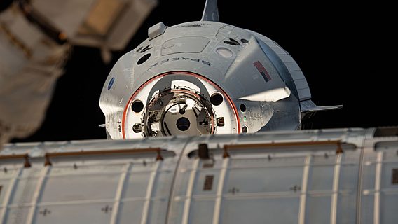 Уже в мае SpaceX планирует отправить первых астронавтов NASA в космос