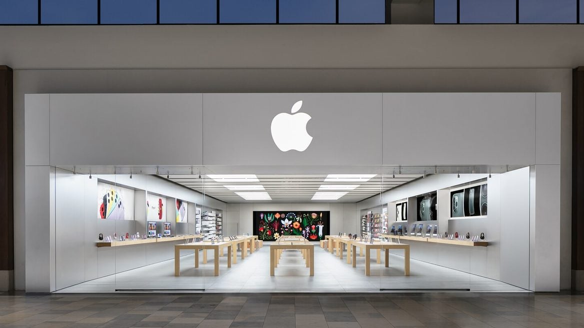 Работник Apple Store покончил с собой из-за конфликта с менеджером. The Verge про угнетение 