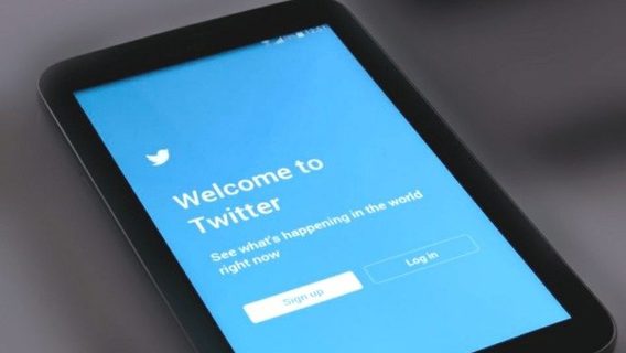 Twitter в России не заблокируют. Роскомнадзор принялся за Facebook и Youtube