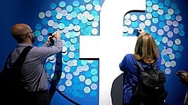 Facebook потеряла 50% прибыли из-за штрафов 