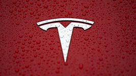Tesla судится с экс-сотрудниками за кражу секретных технологий 