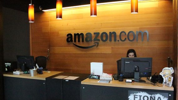Amazon нанимает 33 тысячи сотрудников на фоне безработицы и массовых сокращений в США
