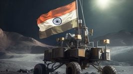 Индийский луноход совершил первую поездку по Луне