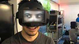 Facebook показала технологию для «‎более интерактивных»‎ VR-очков, это выглядит очень странно