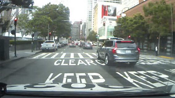 Запуск автопилота Uber в Сан-Франциско обернулся скандалом 