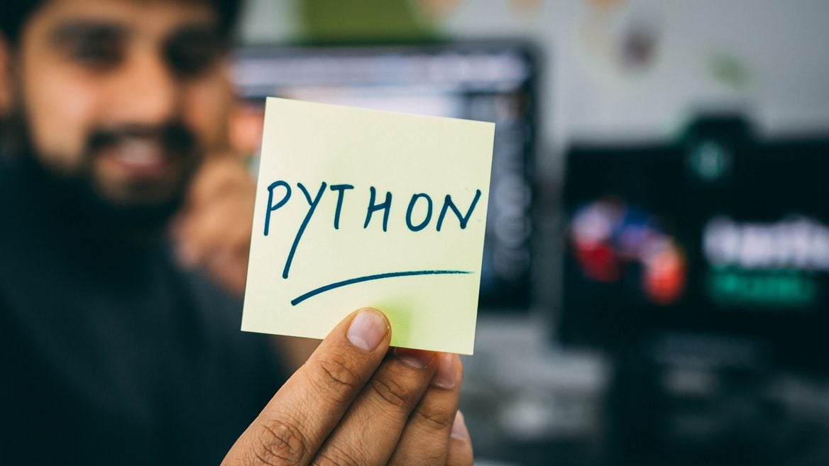 10 курсов, которые помогут подучить Python за день