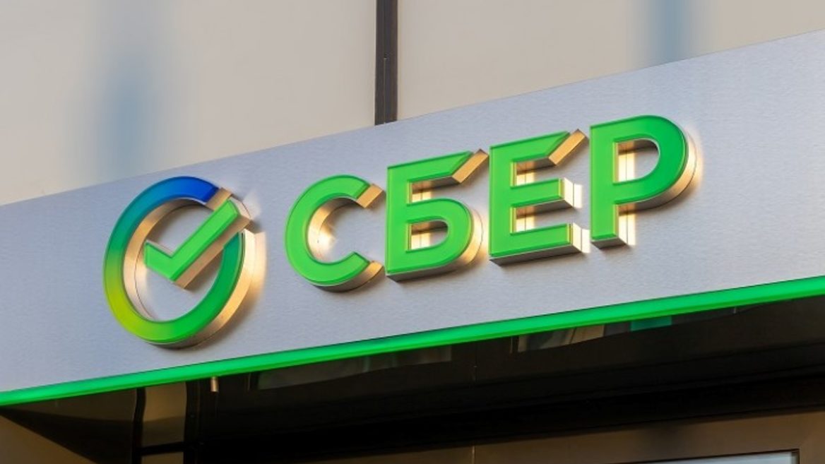 Россияне пишут о сбоях в работе «Сбера» ВТБ и других банках