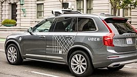 Uber прекратила тестирование автопилота после смертельной аварии с пешеходом 