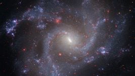 «Джеймс Уэбб» подтвердил расчеты скорости расширения Вселенной. Но ясности больше не стало