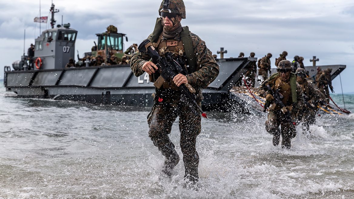 ИТ-компания наняла морского пехотинца чтобы тренировать удалённых сотрудников