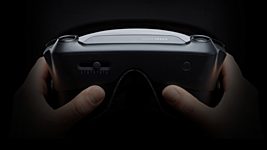 Valve показала собственную VR-гарнитуру 