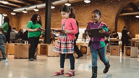 Apple бесплатно обучит детей программированию в фирменных Apple Store 