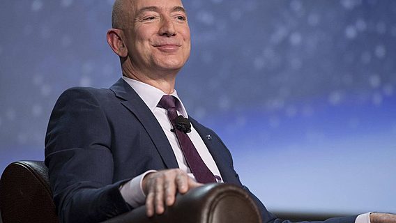 Глава Amazon продал акции компании на $1 млрд 