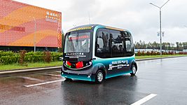 Китайская компания тестирует в Беларуси беспилотный автобус