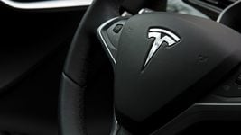Tesla втягивает Apple в судебный процесс по делу о смертельном ДТП