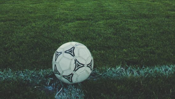 «Многие разъедутся, опыт и дружба останутся». Футбол помог айтишнице в Тбилиси