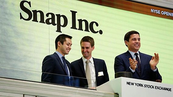 Акции Snap выросли на 44% в первый день торгов 