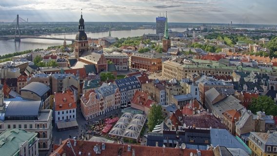 «Государство возместит до 45% выплат». Как поддерживают стартапы в Латвии