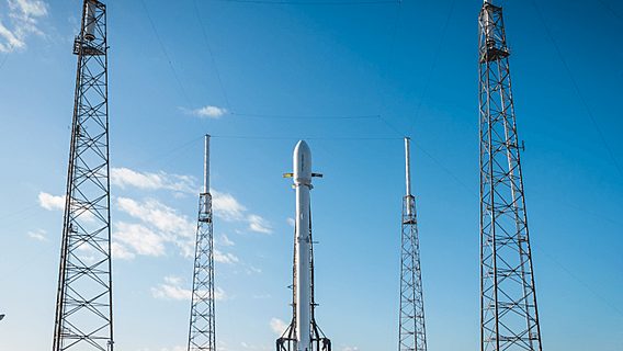 Запущенный SpaceX секретный спутник не вышел на орбиту, но вина компании неочевидна 