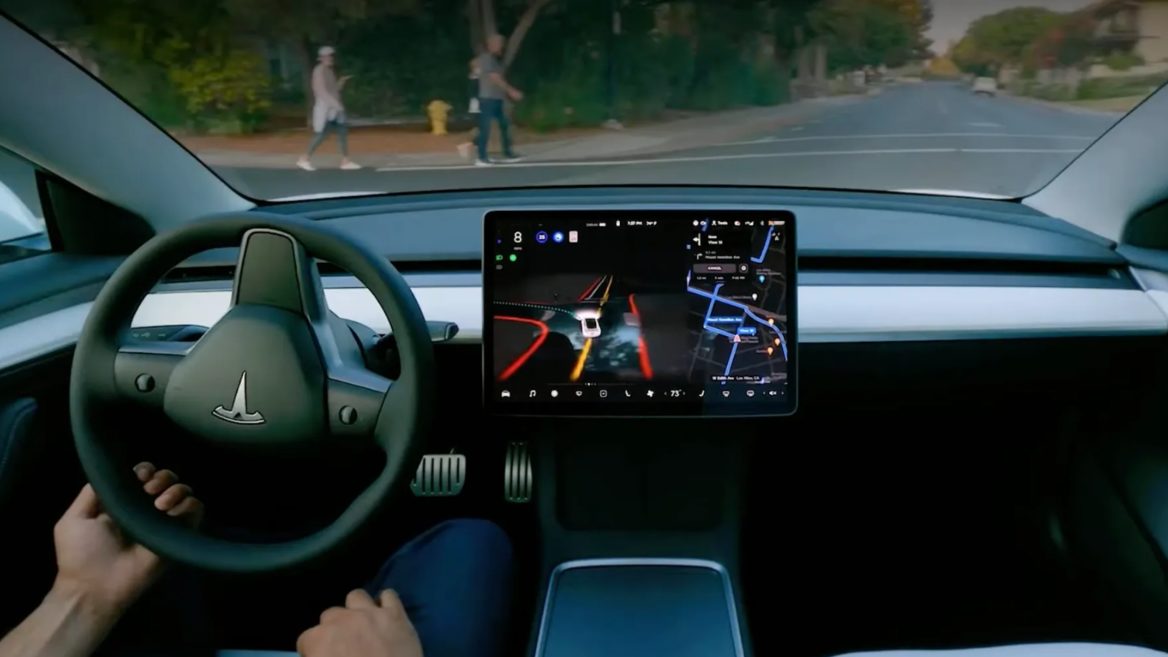 Для доступа к автопилоту Tesla теперь нужно доказать что умеешь нормально водить без AI