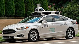CEO Uber обещает самоуправляемые такси на дорогах уже через полтора года 