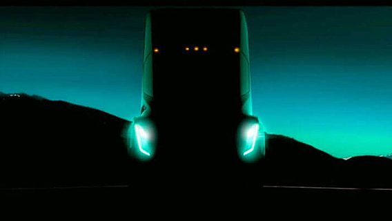 Илон Маск рассказал о новинках Tesla: грузовой фуре и кроссовере Model Y 