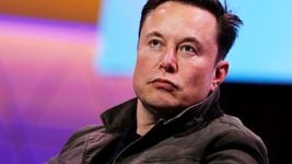Маск призвал сотрудников Tesla экономить на доставке электромобилей