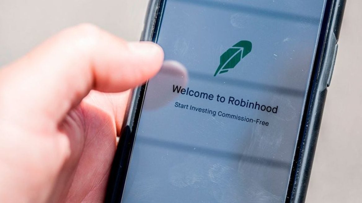 Реддиторы подали в суд на Robinhood Конгресс готовит слушания Google «вытягивает» рейтинг